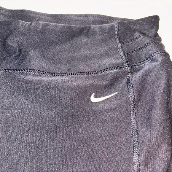 Nike Dri Fit Capri Leggings - Picture 6 of 11